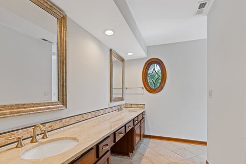 Tiny photo for 390 Grandview Avenue, Glen Ellyn, IL 60137 (MLS # 12738431)