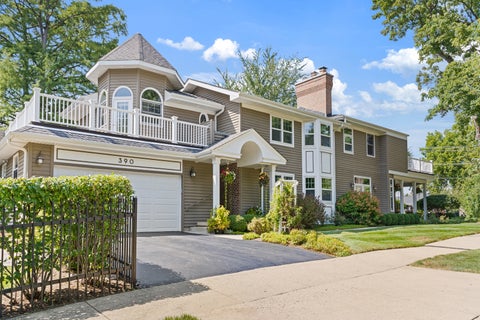Tiny photo for 390 Grandview Avenue, Glen Ellyn, IL 60137 (MLS # 12738431)