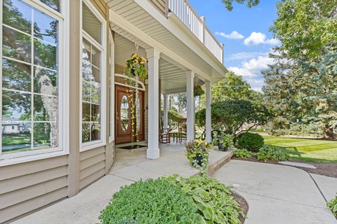 Tiny photo for 390 Grandview Avenue, Glen Ellyn, IL 60137 (MLS # 12738431)