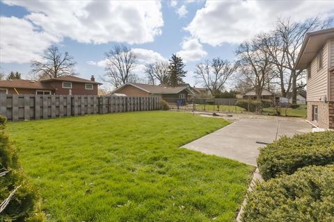 Tiny photo for 16533 Louis Avenue, South Holland, IL 60473 (MLS # 12618733)