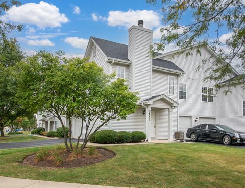 Photo of 2492 Dickens Drive #2492, Aurora, IL 60503 (MLS # 12515658)