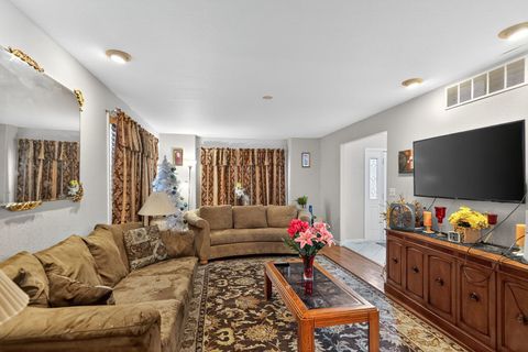 Tiny photo for 302 Jay Street, Savoy, IL 61874 (MLS # 12480491)