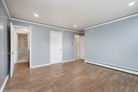 Tiny photo for 8901 N Western Avenue #202, Des Plaines, IL 60016 (MLS # 12778666)