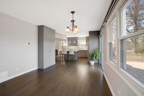 Tiny photo for 924 Shambliss Lane, Buffalo Grove, IL 60089 (MLS # 12582581)