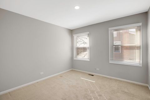Tiny photo for 924 Shambliss Lane, Buffalo Grove, IL 60089 (MLS # 12582581)