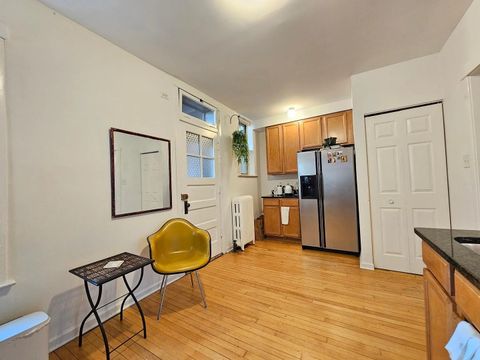 Tiny photo for 605 Washington Boulevard #3N, Oak Park, IL 60302 (MLS # 12627674)