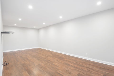 Tiny photo for 725 W Huntington Commons Road #306, Mount Prospect, IL 60056 (MLS # 12740271)