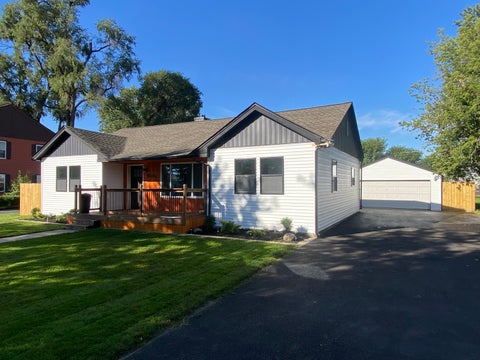 Photo of 9606 S Natoma Avenue, Oak Lawn, IL 60453 (MLS # 12772848)