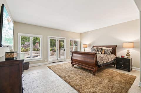 Tiny photo for 3001 Glen Eagles Court, St. Charles, IL 60174 (MLS # 12663285)