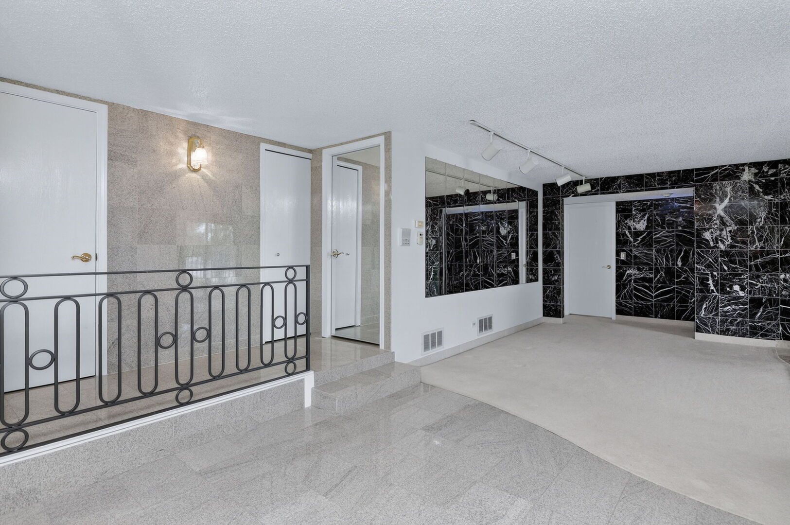 8212 Anchor Drive 508