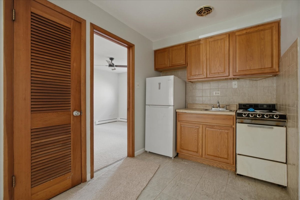 6250 W 64th Place 101