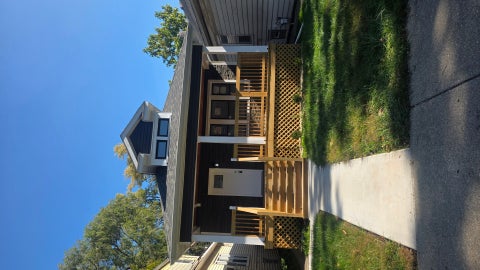 Photo of 7821 S Oglesby Avenue, Chicago, IL 60649 (MLS # 12792448)