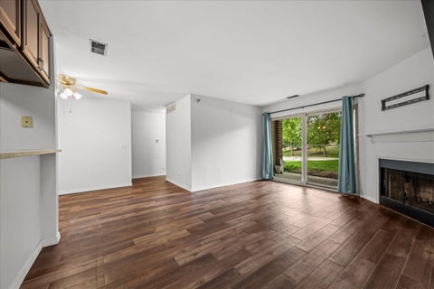 Tiny photo for 204 Glengarry Drive #102, Bloomingdale, IL 60108 (MLS # 12784723)