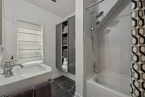 Tiny photo for 420 W Cook Avenue, Libertyville, IL 60048 (MLS # 12471384)