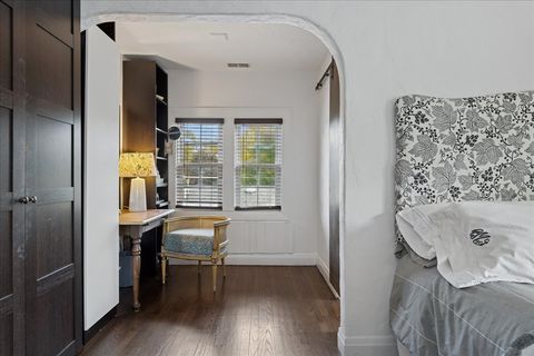 Tiny photo for 420 W Cook Avenue, Libertyville, IL 60048 (MLS # 12471384)