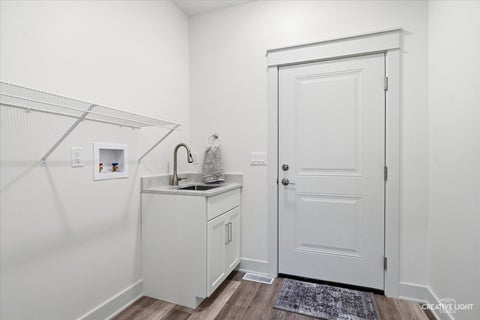 Tiny photo for 3 Ronhill Road, Yorkville, IL 60560 (MLS # 12786856)