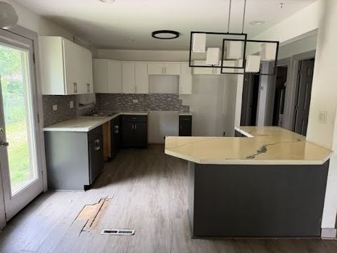 Tiny photo for 15122 Meadow Lane, Dolton, IL 60419 (MLS # 12409189)
