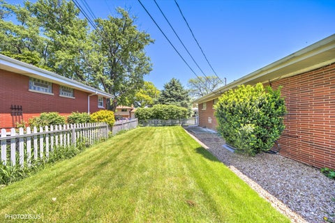 Tiny photo for 6200 W 128th Street, Palos Heights, IL 60463 (MLS # 12727587)