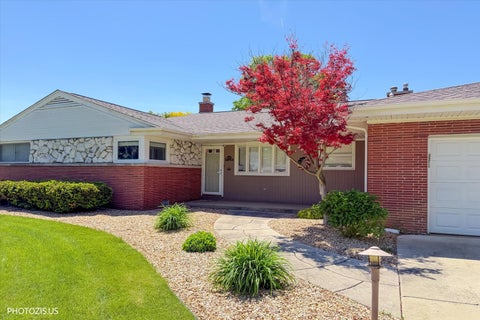 Tiny photo for 6200 W 128th Street, Palos Heights, IL 60463 (MLS # 12727587)