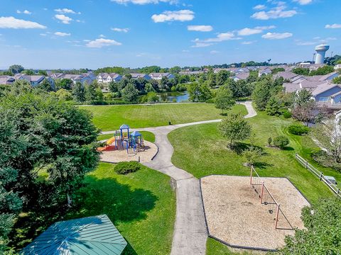 Tiny photo for 309 Monarch Drive #26S, Streamwood, IL 60107 (MLS # 12402225)
