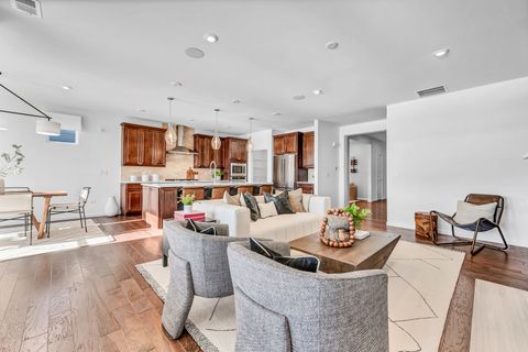 Tiny photo for 3154 Adelwood Circle, Aurora, IL 60503 (MLS # 12559723)