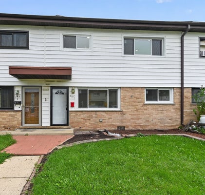 257 DOVER DR APT C, DES PLAINES, IL 60018 - Image cec974c19b770d3bd8a9b8f4e10dd578/1726133367