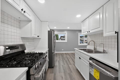 Tiny photo for 257 dover Drive #c, Des Plaines, IL 60018 (MLS # 12723363)