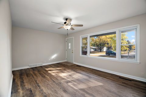 Tiny photo for 1393 Oakleaf Drive, St. Anne, IL 60964 (MLS # 12510901)