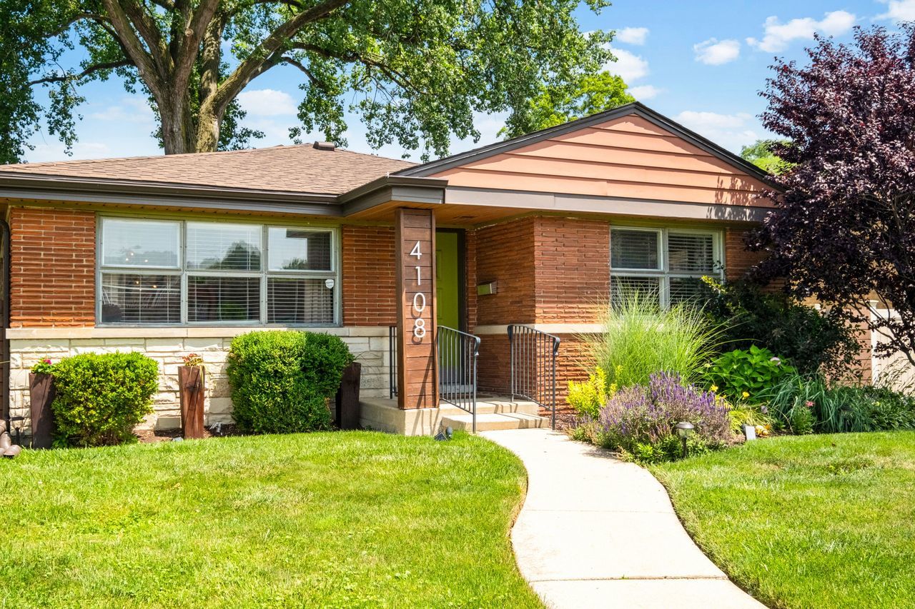 4108 Main Street