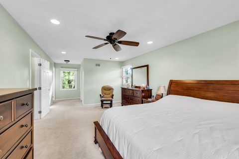 Tiny photo for 896 Chaucer Way, Buffalo Grove, IL 60089 (MLS # 12497901)
