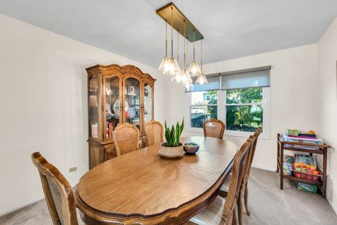 Tiny photo for 896 Chaucer Way, Buffalo Grove, IL 60089 (MLS # 12497901)