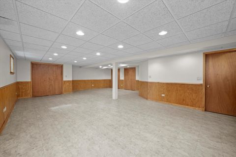 Tiny photo for 9047 W Oak Crest Court, Palos Hills, IL 60465 (MLS # 12488410)