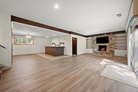 Tiny photo for 9047 W Oak Crest Court, Palos Hills, IL 60465 (MLS # 12488410)