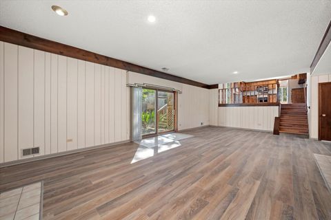 Tiny photo for 9047 W Oak Crest Court, Palos Hills, IL 60465 (MLS # 12488410)