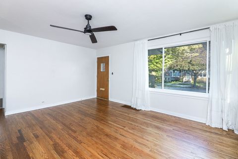 Tiny photo for 3210 Madison Avenue, Brookfield, IL 60513 (MLS # 12510981)