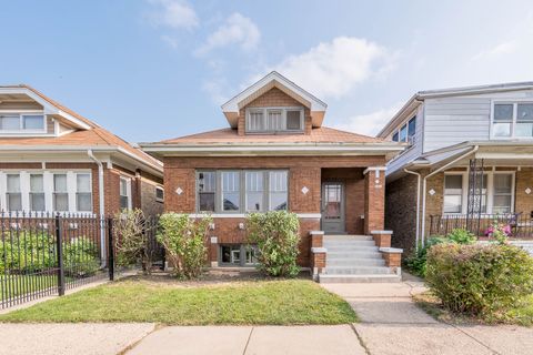 Photo of 5022 W Schubert Avenue, Chicago, IL 60639 (MLS # 12708878)