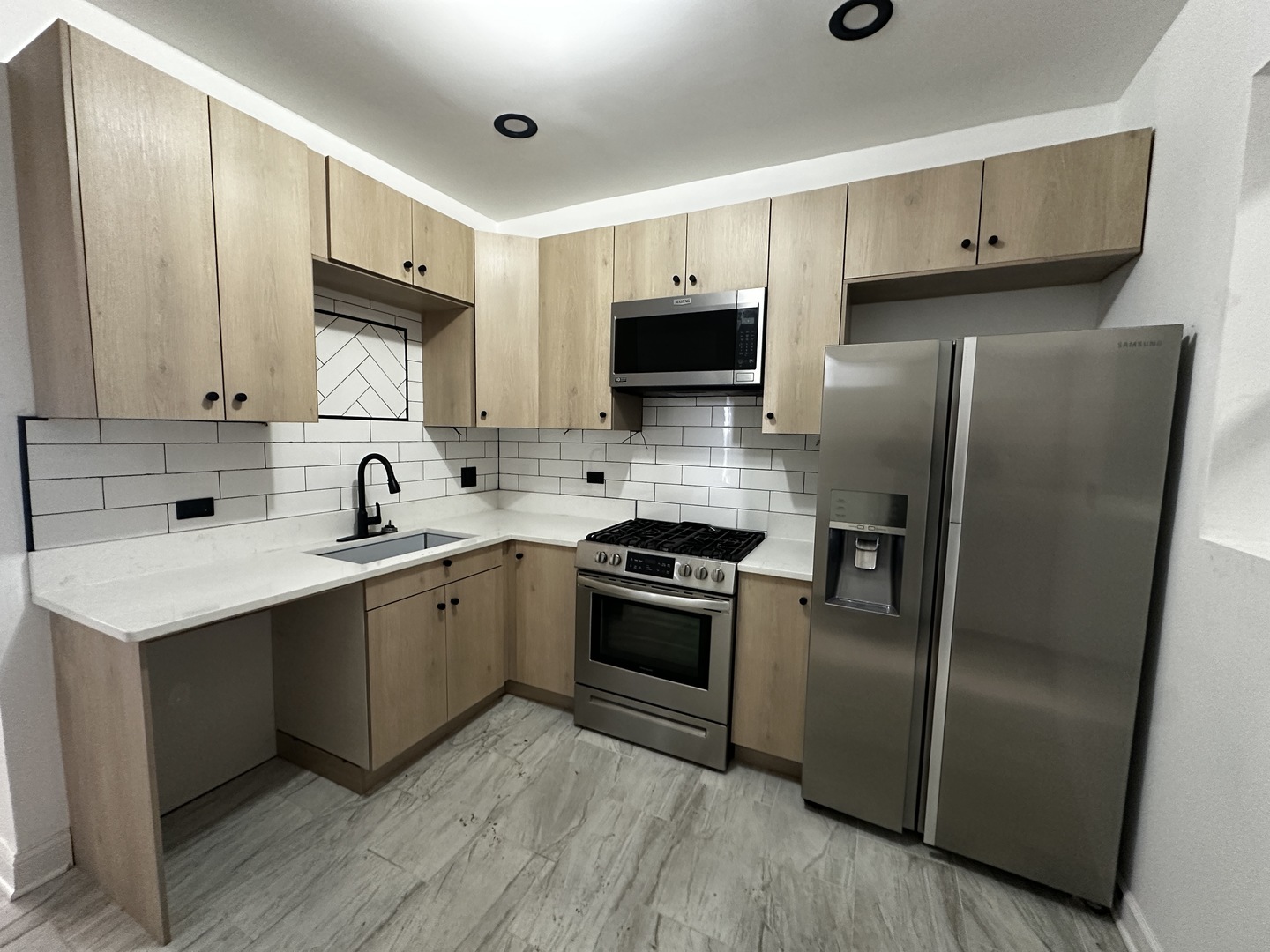 1911 S Ridgeway Avenue 2F