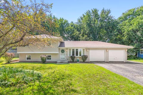 Photo of 3906 W Theodore Street, Joliet, IL 60431 (MLS # 12731136)