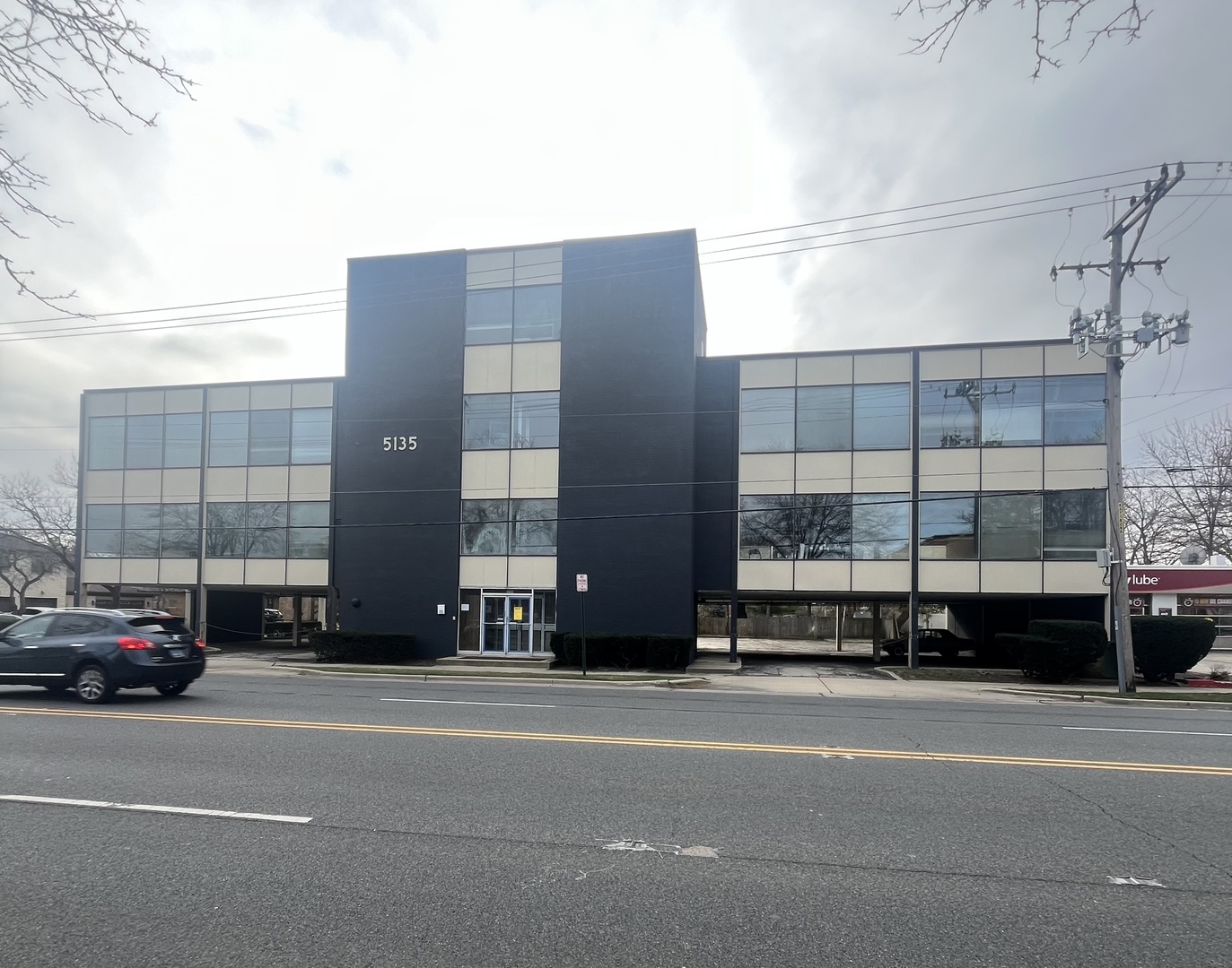 5135 Golf Road