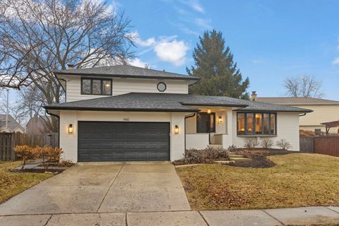 Photo of 940 Weatherbee Place, Downers Grove, IL 60516 (MLS # 12581393)
