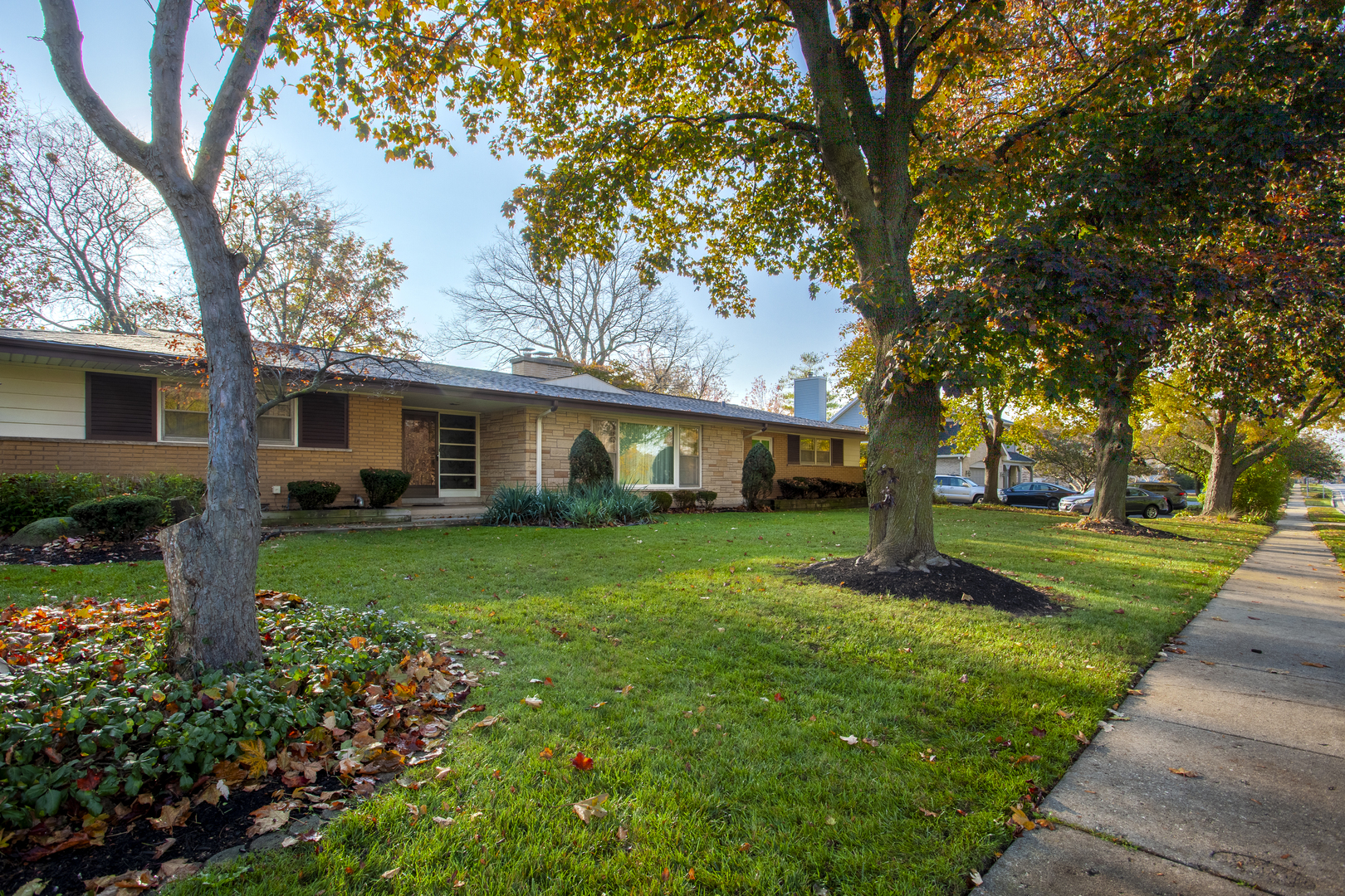 301 S Arlington Heights Road