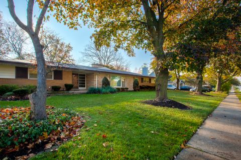 Tiny photo for 301 S Arlington Heights Road, Elk Grove Village, IL 60007 (MLS # 12492041)
