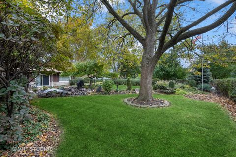 Tiny photo for 301 S Arlington Heights Road, Elk Grove Village, IL 60007 (MLS # 12492041)