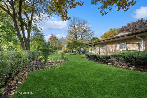 Tiny photo for 301 S Arlington Heights Road, Elk Grove Village, IL 60007 (MLS # 12492041)