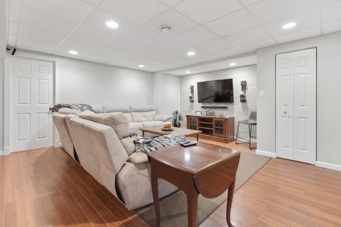 Tiny photo for 308 Cornwall Avenue, South Elgin, IL 60177 (MLS # 12491852)