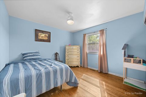 Tiny photo for 860 Darlington Lane, Crystal Lake, IL 60014 (MLS # 12461974)