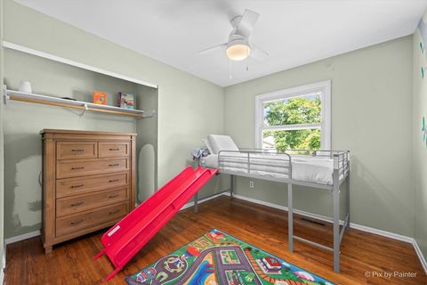 Tiny photo for 860 Darlington Lane, Crystal Lake, IL 60014 (MLS # 12461974)