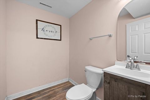 Tiny photo for 860 Darlington Lane, Crystal Lake, IL 60014 (MLS # 12461974)
