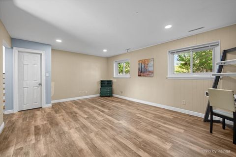 Tiny photo for 860 Darlington Lane, Crystal Lake, IL 60014 (MLS # 12461974)