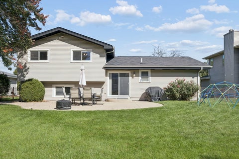 Tiny photo for 1613 Alamance Place, Downers Grove, IL 60516 (MLS # 12768877)